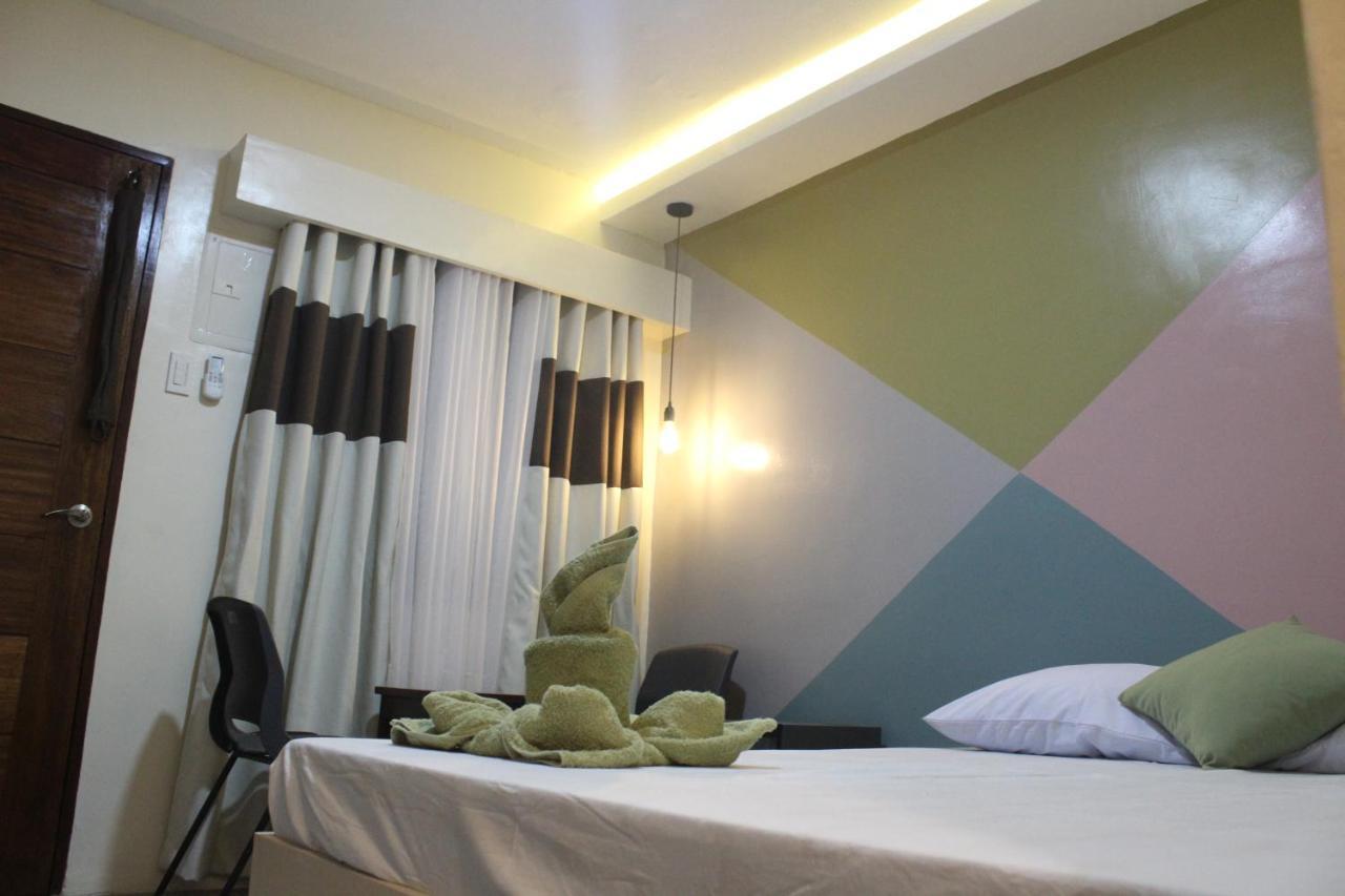 Ninie'S Place Puerto Princesa Luaran gambar